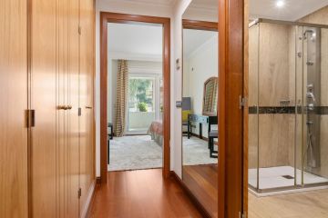 https://cdn.resales-online.com/public/vfg5a1ae82/properties/a9d4bb34912011ef84cf0217bc231ef4/w1200/11-20939a0134ad724a8cb2a801094d15a4.jpg?v=1729679481